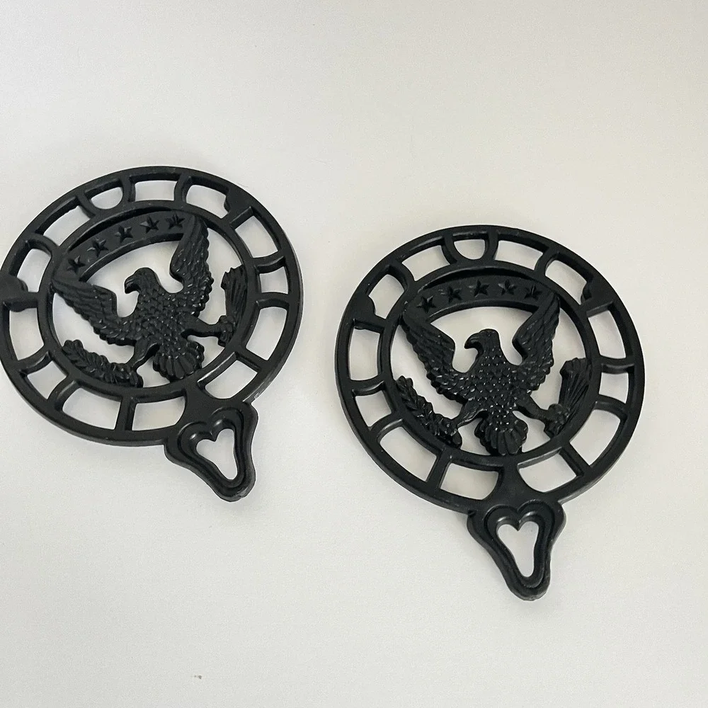 Vtg set‎ 2 plastic Eagle trivets black wall decor grandmas house cast iron look